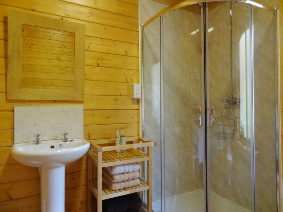 Valley Lodge Tiverton  Extérieur photo